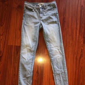 Levi’s 311 shaping skinny